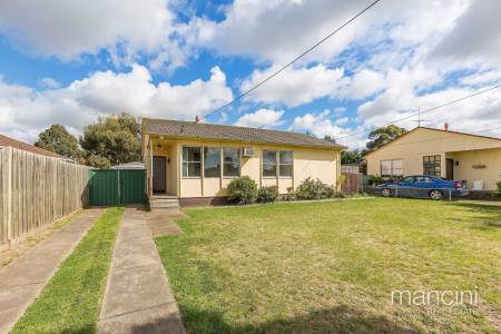 4 Snowden Street, Laverton