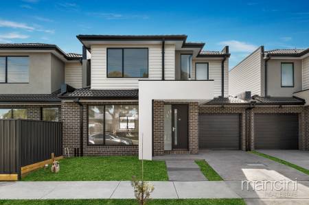 56 Dove Avenue, Altona