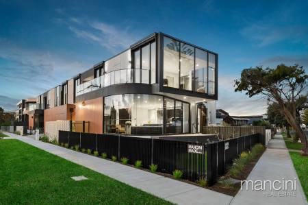 2 Sarros Street , Altona