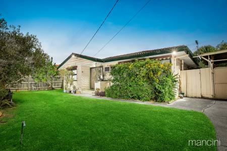 17 Brook Drive, Altona