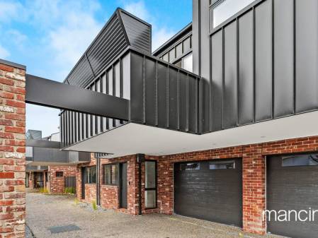 2/377 Geelong Road, KINGSVILLE