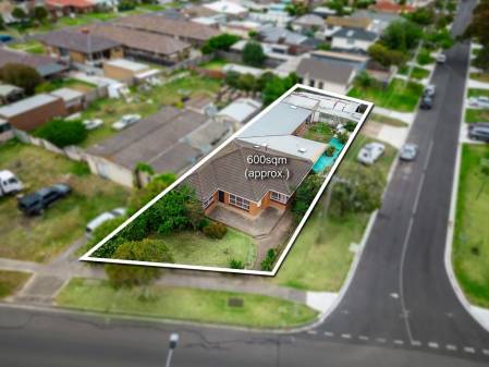 129  Railway Avenue, Laverton